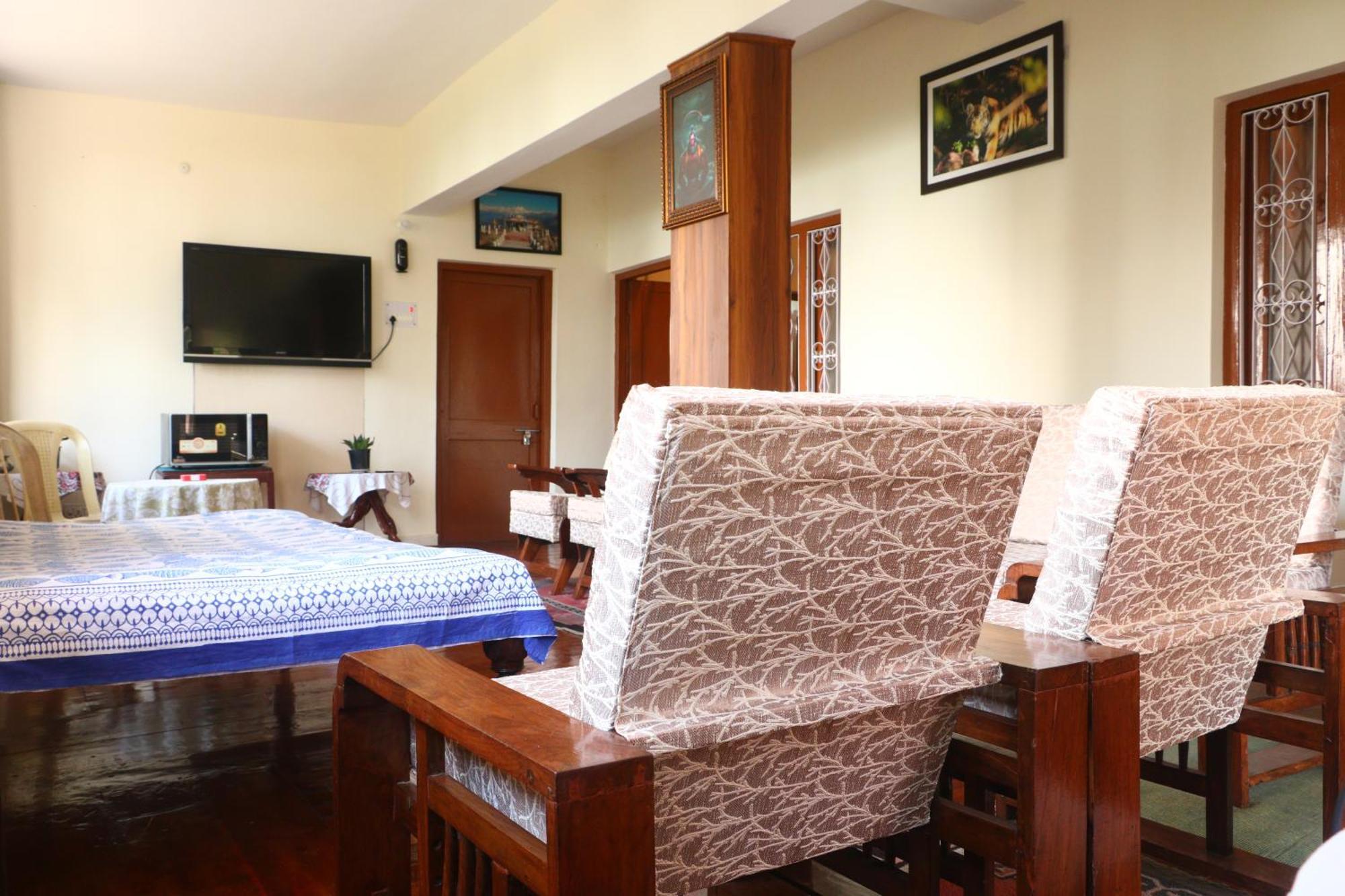 The Deodar Inn Pauri Luaran gambar