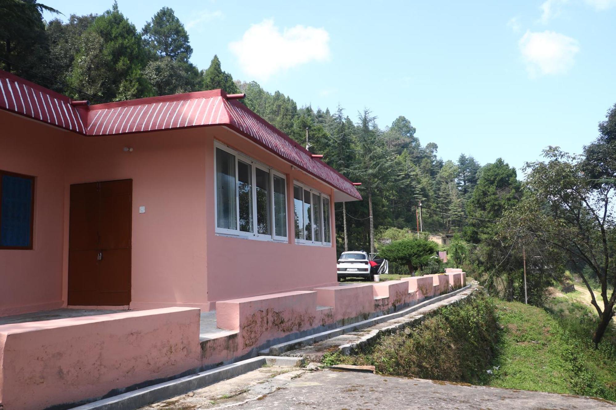The Deodar Inn Pauri Luaran gambar
